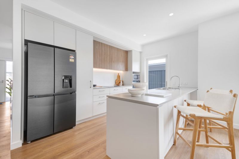 Elegant Low-Maintenance Villa, Ready to Move in