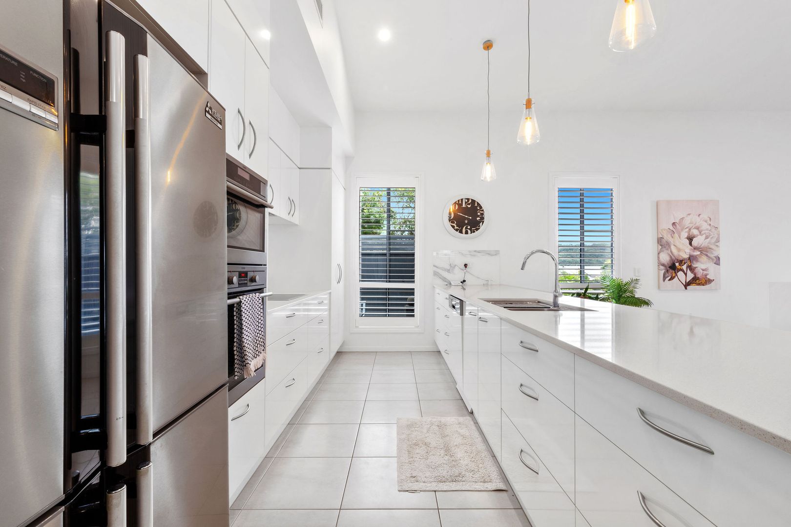 Contemporary Living, Lifestyle Perfection! Villa 52 Halcyon Lakeside