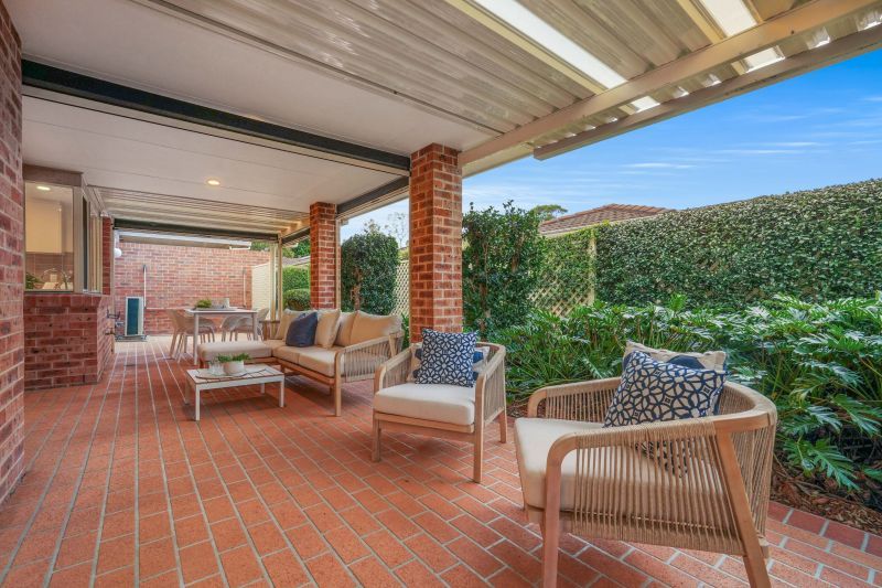 Lovely light-filled villa with all the comforts you need