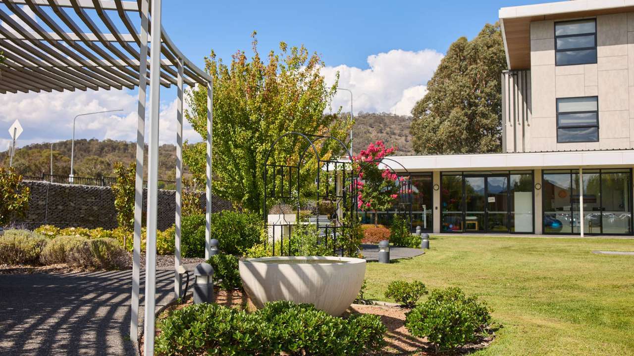 Peaceful retirement living close to beautiful parklands