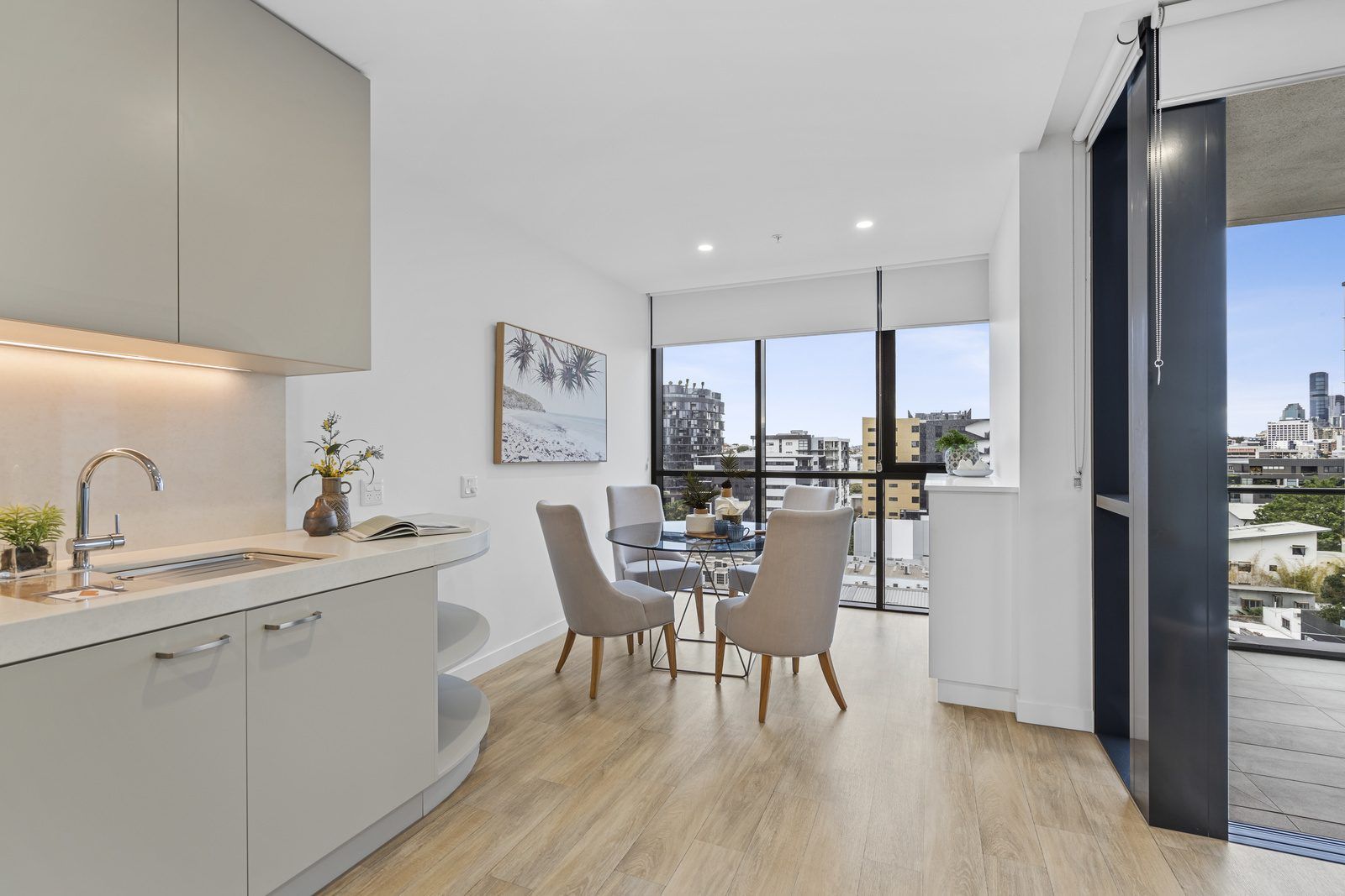 Seamless one bedroom apartment