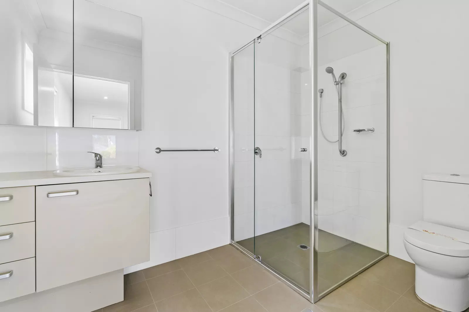 157/100 Gilchrist Drive, Campbelltown