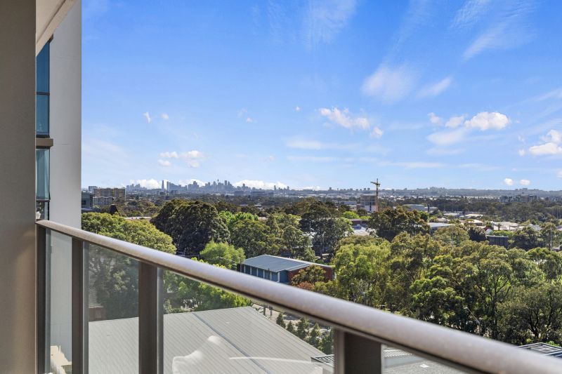 Superb Lifestyle Offering Stunning Bay Views