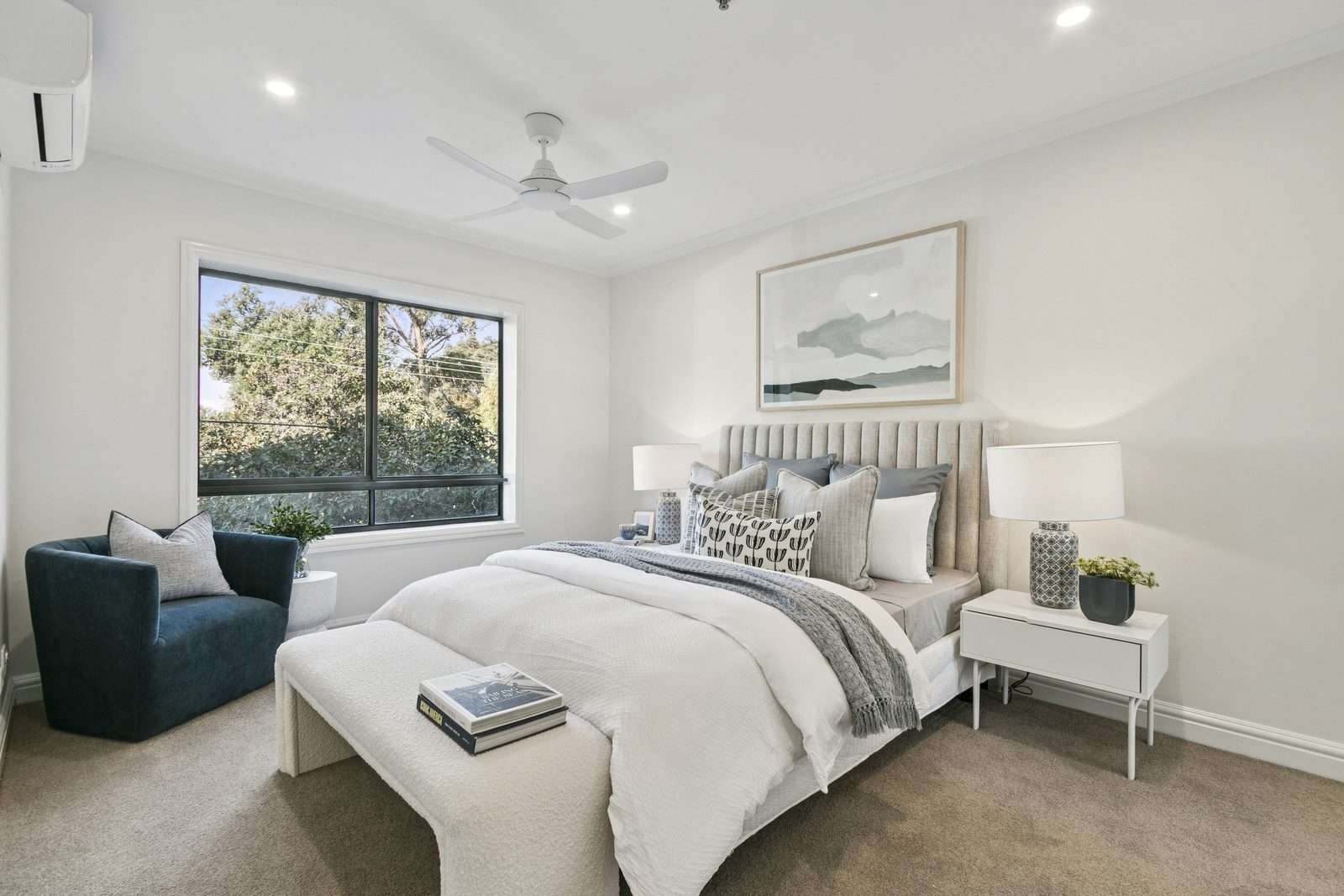 Peaceful One-Bedroom Apartment with a Leafy Outlook