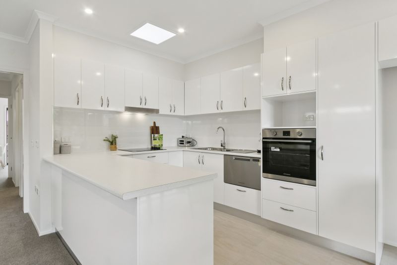 Newly refurbished villa located in private court