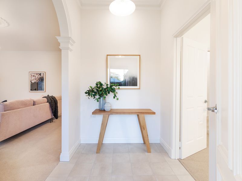 Live in style and prestige by the sea!