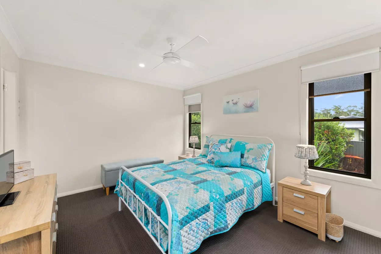 DEPOSIT TAKEN / UNDER CONTRACT - Gated Community - 2 Double Bedrooms - 2 bathrooms - Parking for 3 Cars