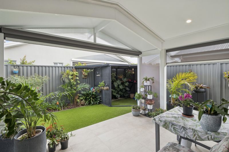 Private, Peaceful & Perfectly Positioned in Plantations