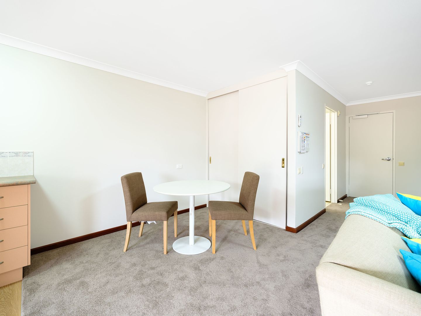 Secure studio apartment in the heart of the clubhouse