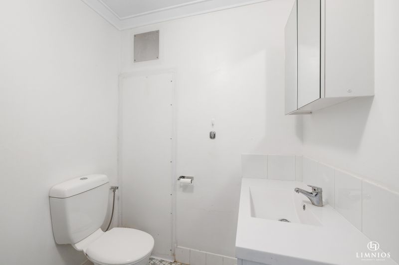 Super Spacious, Retro Classic!