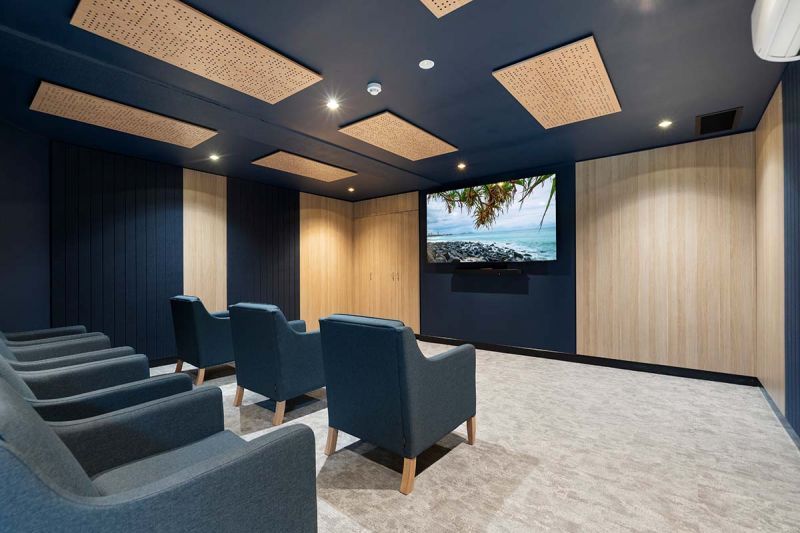 Spacious bayside living with 2-bedrooms