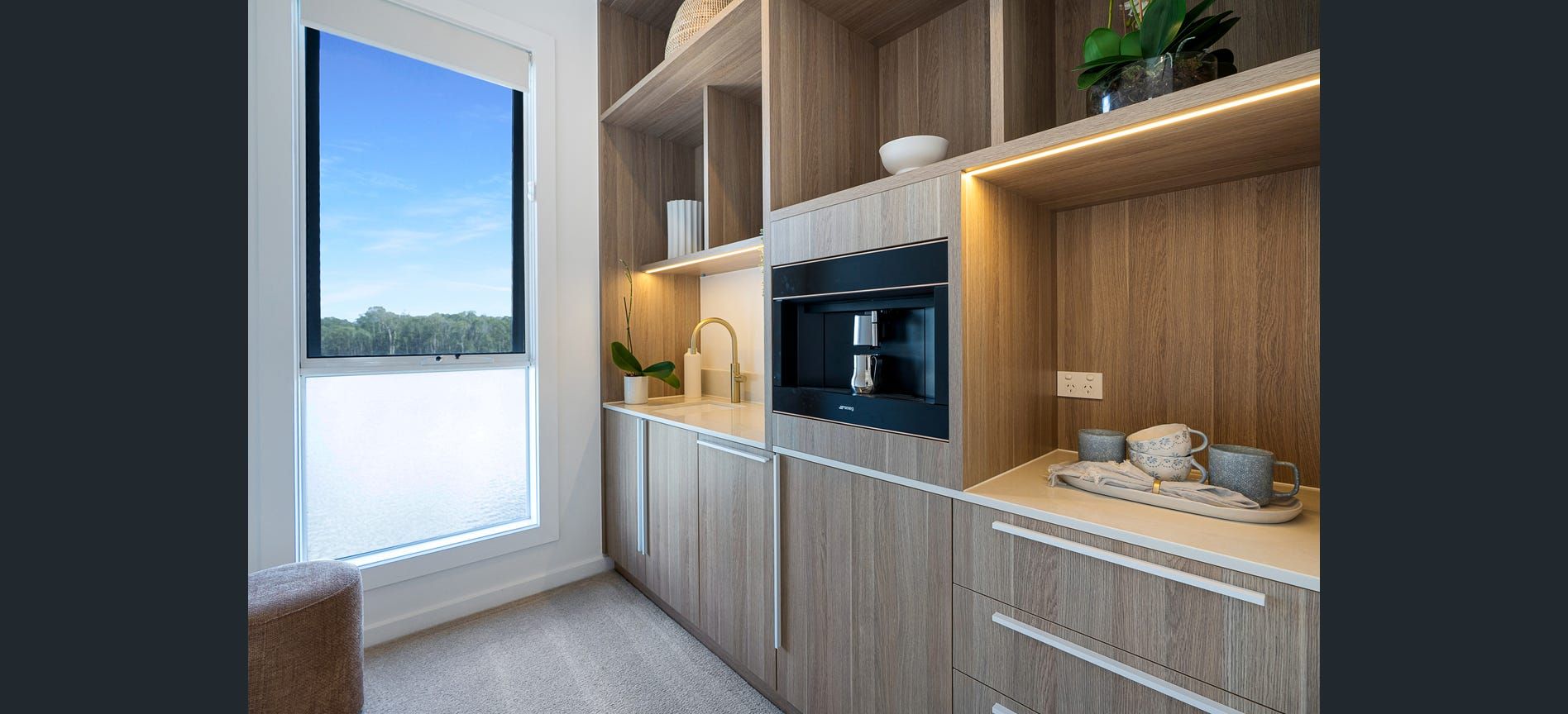 Resale - House 17 - Wake to Expansive Water Views in One of Palm Lake’s Most Luxurious Residences