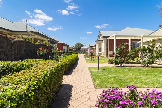 Scarborough Mews Retirement Village 