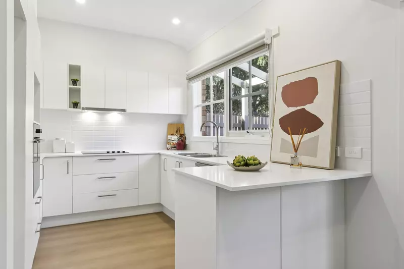 Corner Unit with Courtyard and Vaulted Ceilings