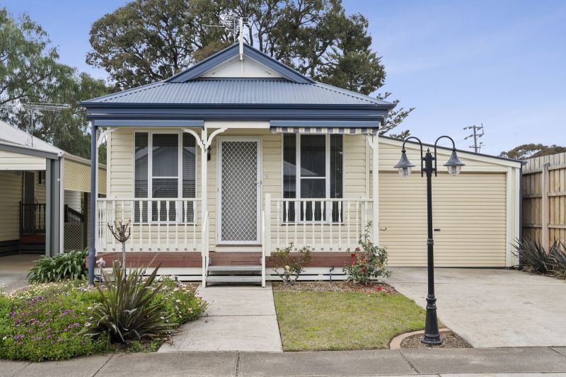 Elegant Cottage with Modern Upgrades