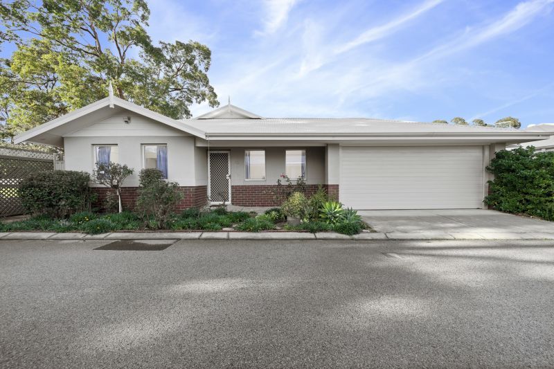 CURRENTLY RESERVED - Tranquil Bushland Outlook with Native Flora and Fauna