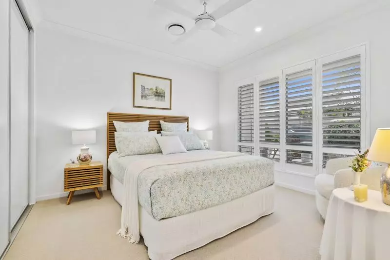 Exquisite Lakeside Property