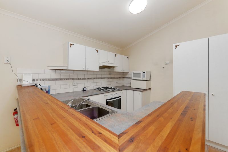 Pet friendly home in welcoming over 55s community