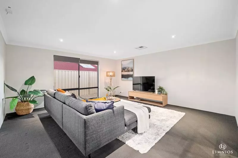 Super Spacious Family Living!