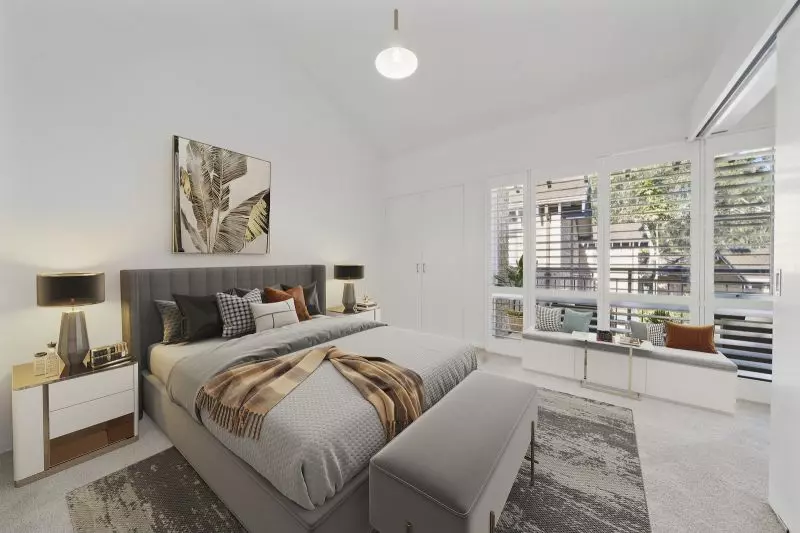 Low-maintenance living in a leafy village setting