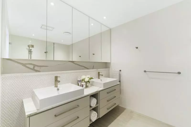 Luxury Apartment Style Living - includes a car space near the building