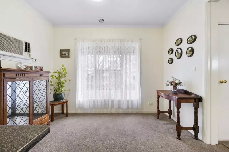 Cosy Single-bedroom Home