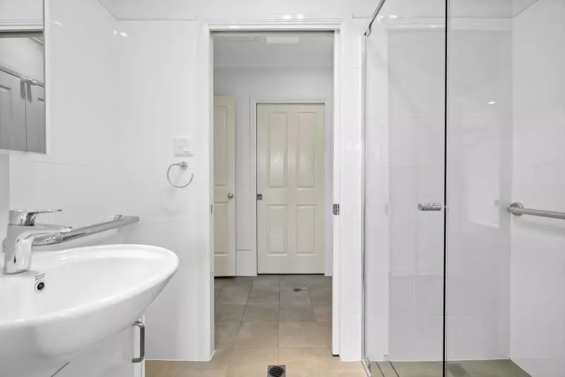 Generous 1-Bed Villa in the Heart of the Village