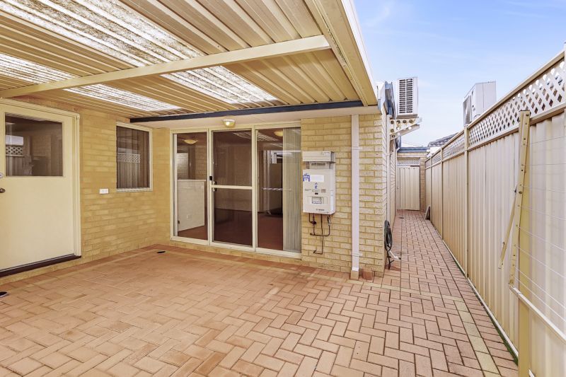 ARCADIA WATERS MADDINGTON - Light & Bright, Ready to Move In...