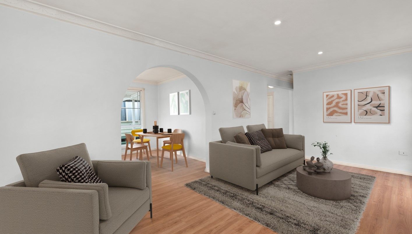 Big Home for Renovators - 2 Living Rooms - Commanding outlook