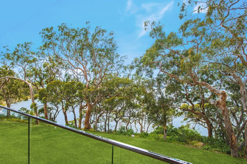 Impressive two-storey lakefront home