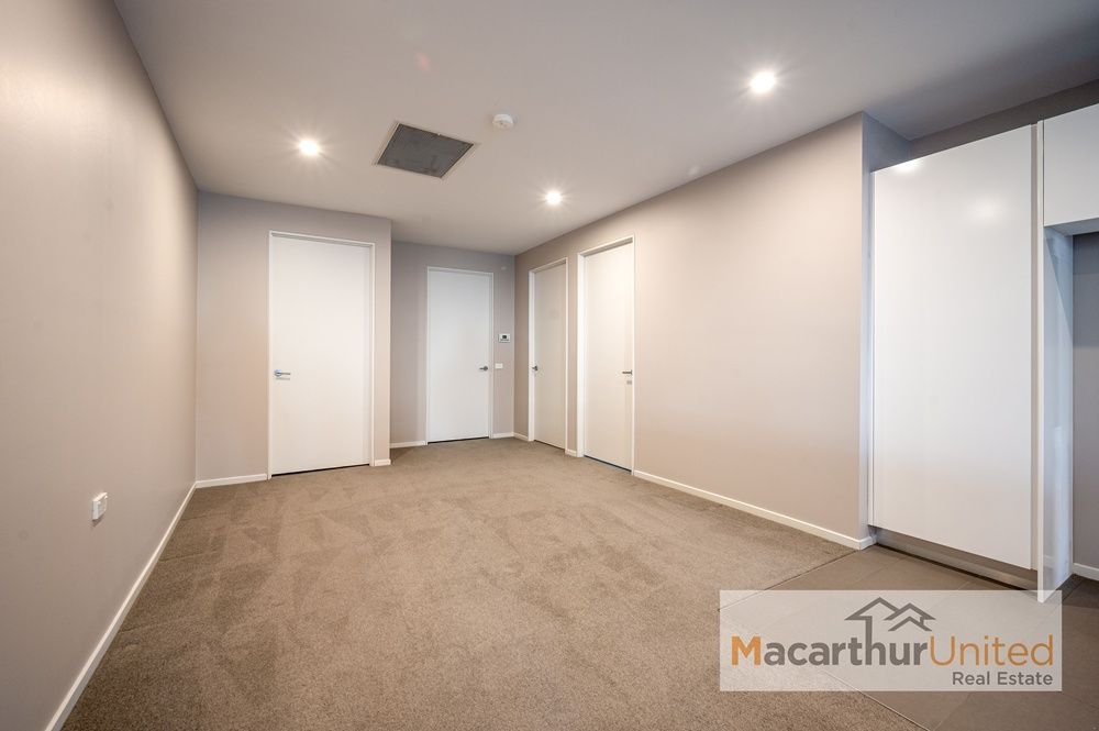 STYLISH VILLA READY FOR ITS NEW FAMILY IN MOUNT GILEAD ESTATE!