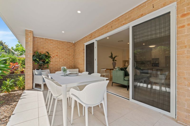 Centrally located villa with easy walk to all village facilities.