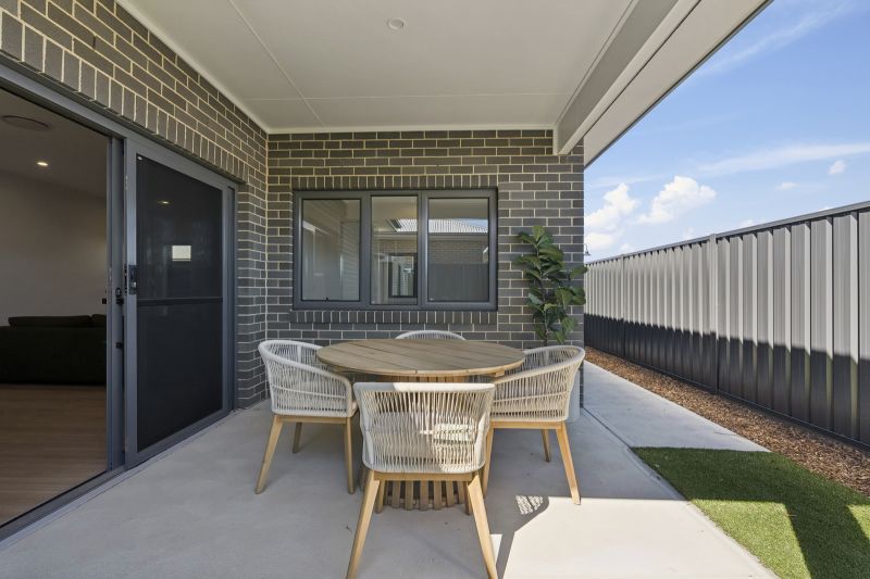 Brand-New Villa Living