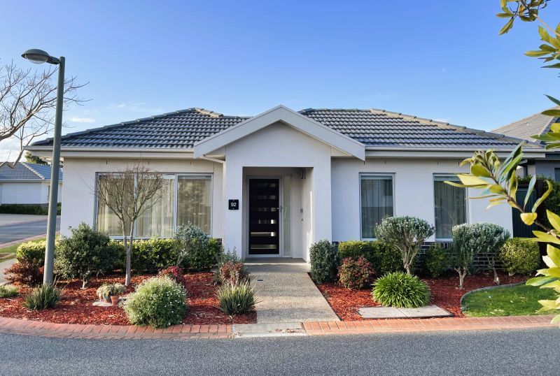 DEPOSIT TAKEN - Villa living at Peninsula Grange 'The Lookout'