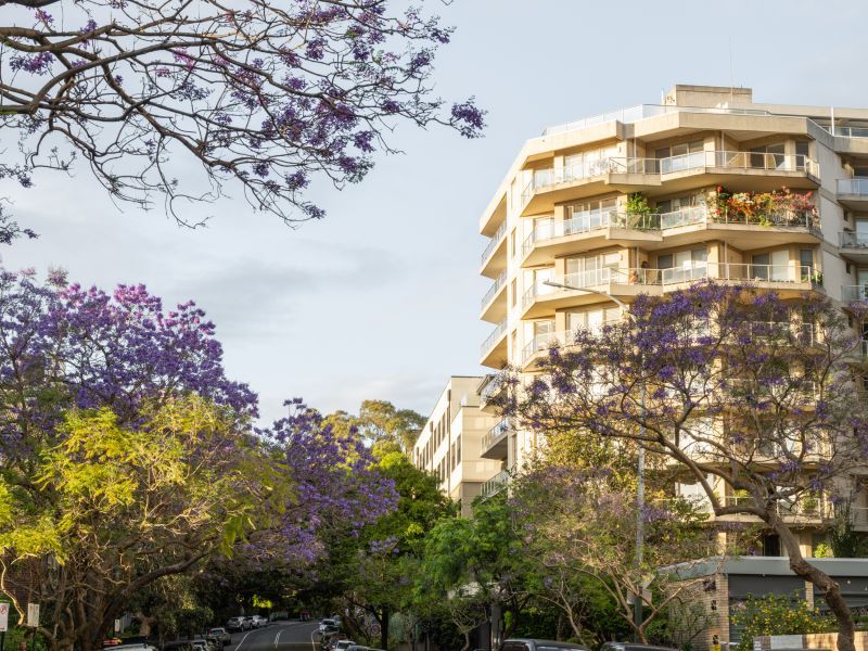 Harbourside Living in Prestigious Elizabeth Bay