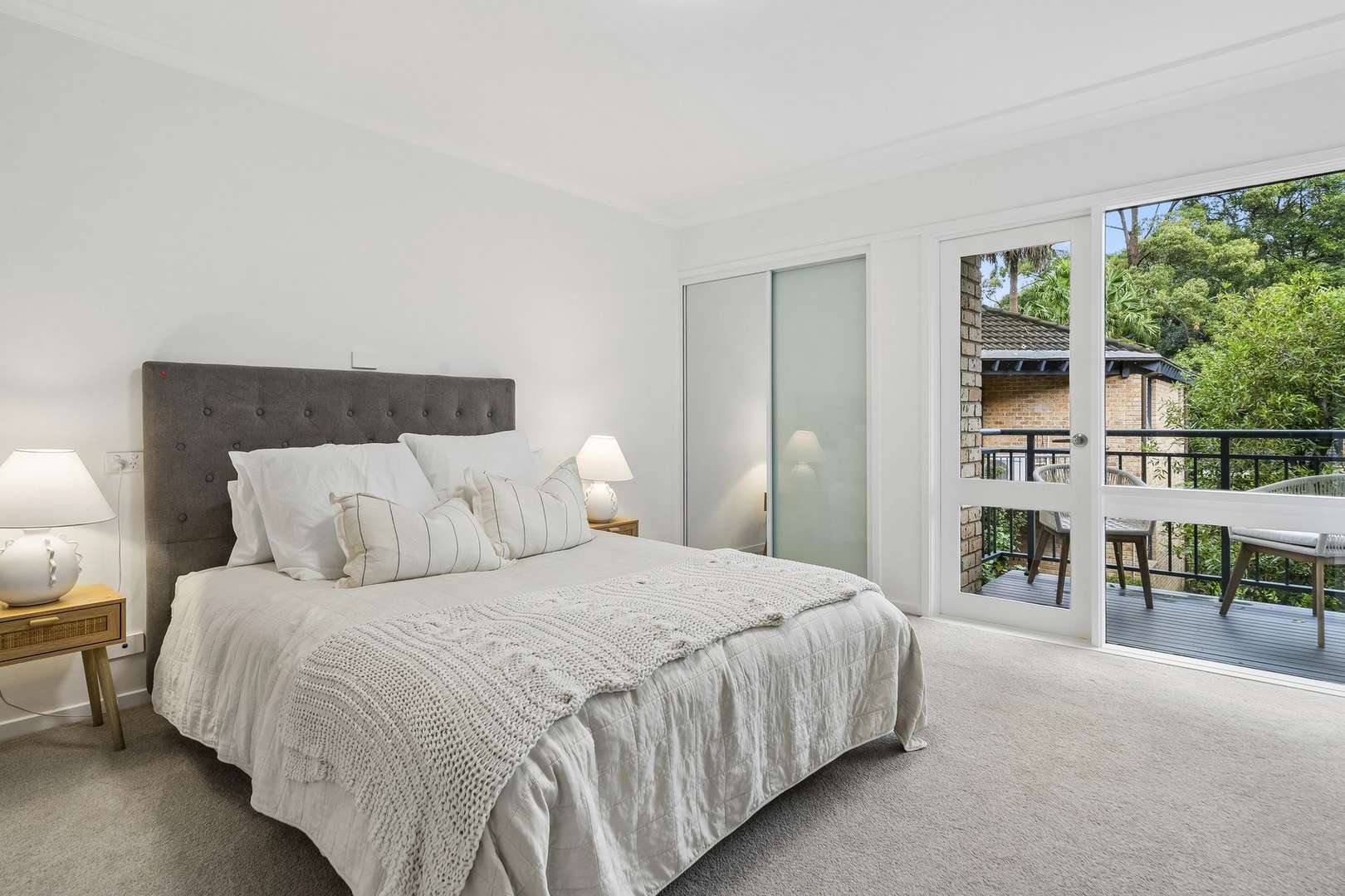 Beautiful light-filled villa in a sought-after location