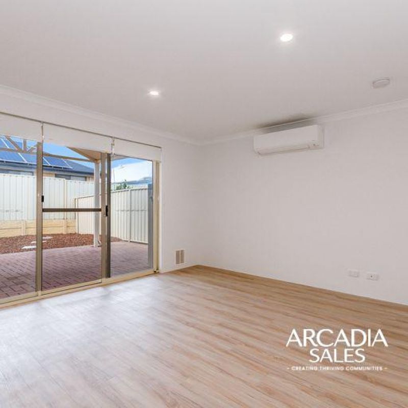 Newly Refurbished. Lovely Open Plan living