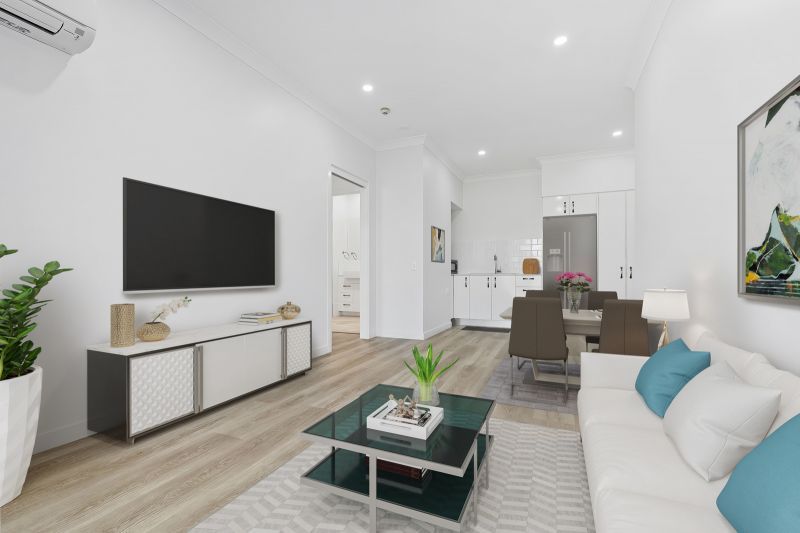 Ground-floor garden apartment!