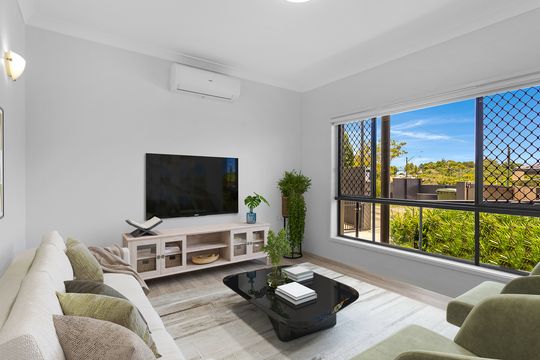 Spacious one-bedroom apartment with private courtyard garden
