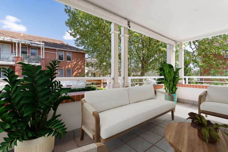 Bright & beautifully renovated 2-bedroom apartment