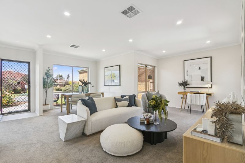 Stylish upgraded 2-bedroom villa