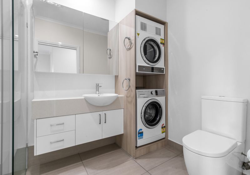 Beautifully Renovated Studio Apartment – Spacious, Stylish & Serviced