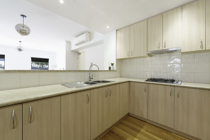 Parkside Apartment with Spacious Layout and Private Patio