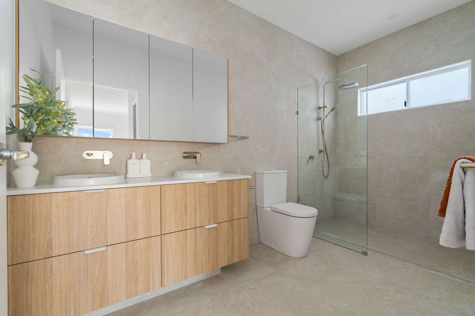 Crystal | Cosiness Meets Functionality