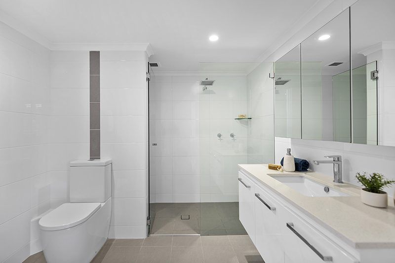 Ideally located, stylish ground floor unit near the Clubhouse.