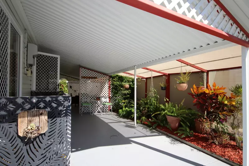 Tweed Broadwater Village, an Over 50’s Pet Friendly Lifestyle Village. 