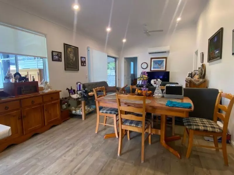 Perfect Home With The Lot!