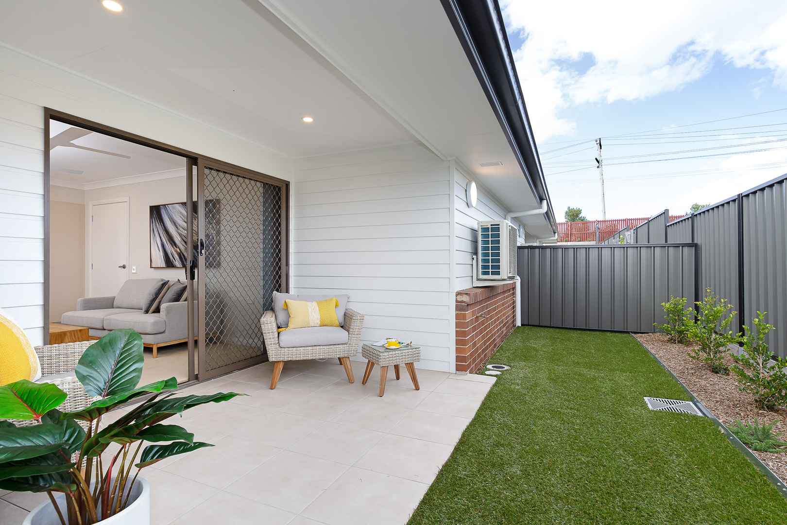 Villa 38 - Oak Tree Boolaroo - 2 Bed + 1 Bath