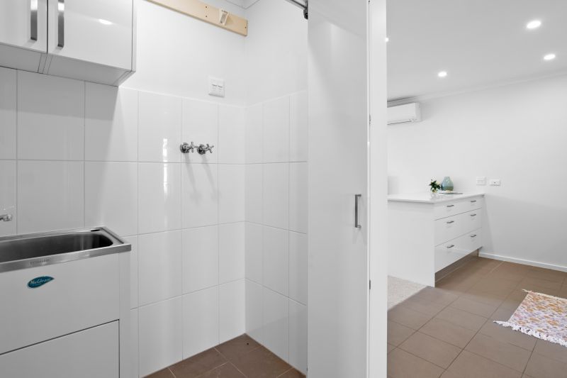 Easily located villa right by the community centre