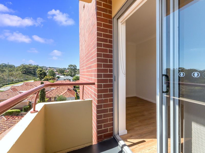 A sun-filled one-bedroom apartment - Price is hard to believe!  Last 1 bedroom apartment available at Moline Village 
